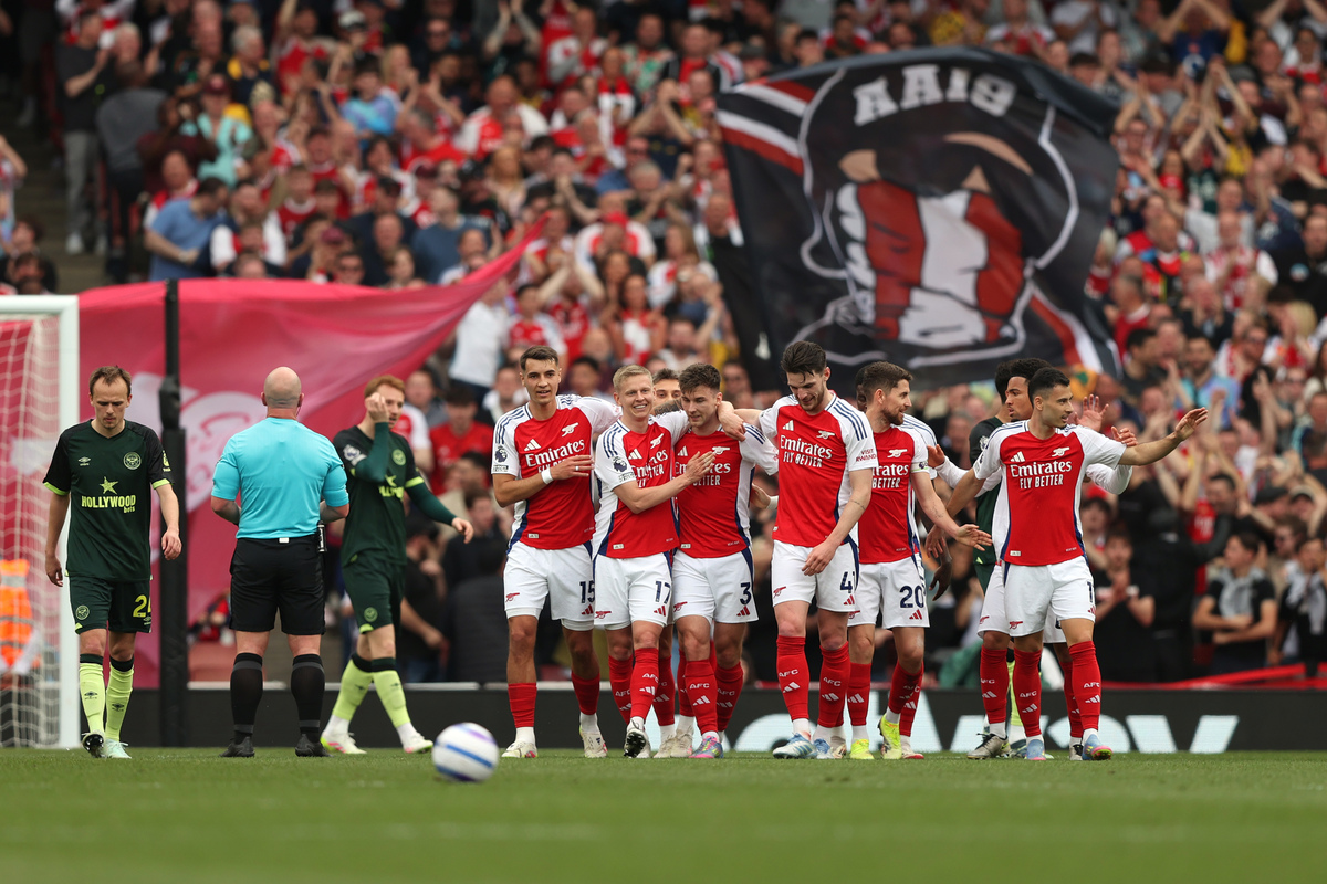 库普梅纳斯：我们想拿意杯冠军，但接下来要专注踢那不勒斯