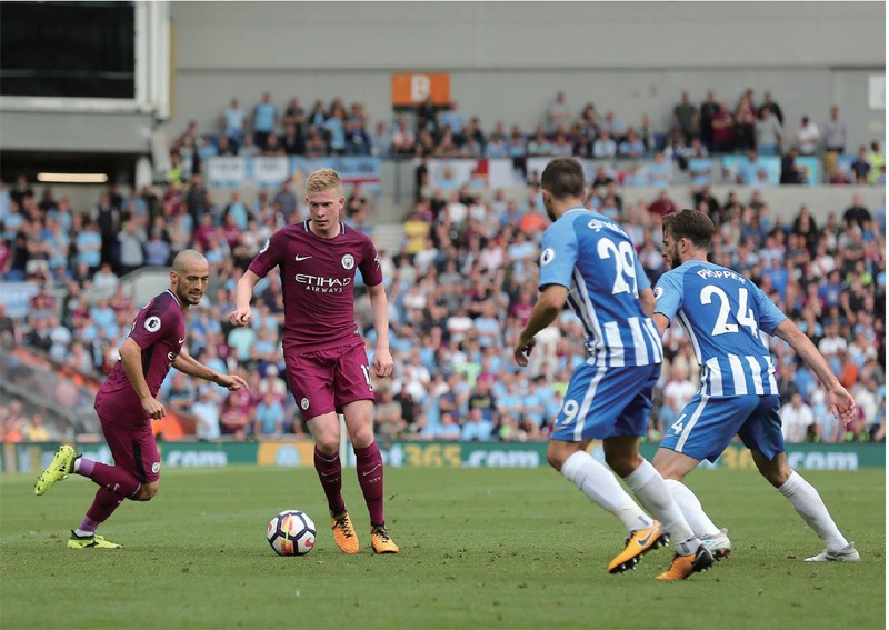 都体：尤文要求斯帕莱蒂遵守正装规定，比赛时不可以穿运动服