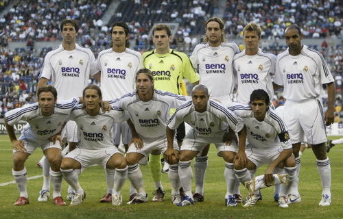 拉波尔塔：已与欧足联协商在诺坎普踢欧冠，对获准持乐观态度（拉波尔塔：已与欧足联沟通在诺坎普进行欧冠，审批前景乐观）