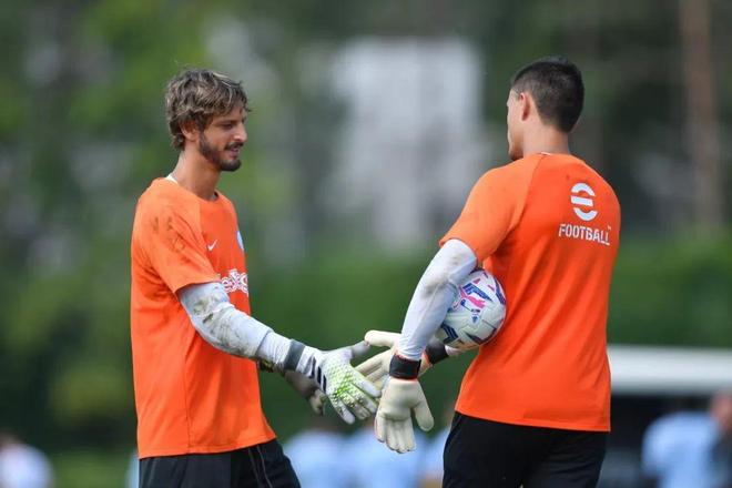 国足官方：祝愿魏祥鑫在法甲提升能力，为中国足球贡献力量