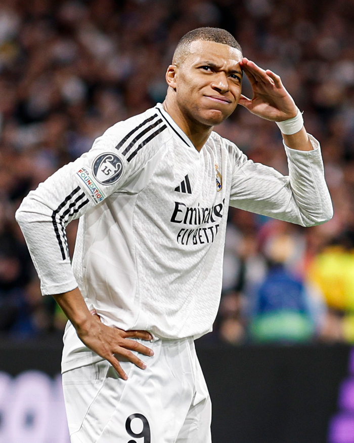 重庆铜梁龙冲超成功，重庆足球时隔4个赛季重返中超