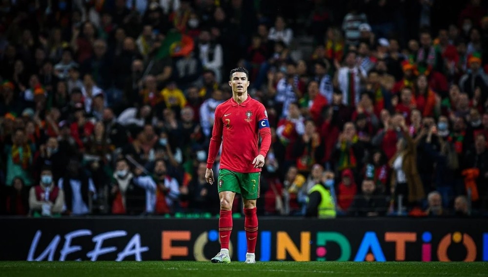 世体：小西蒙尼遭毕包球迷严重辱骂，已被西甲联盟记录在案（世体：小西蒙尼遭毕尔巴鄂球迷严重言语攻击，西甲方面已备案）