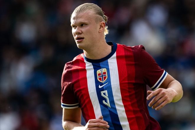 英超半场：两队总计1射正，狼队0-0布伦特福德（英超半场战报：狼队0-0布伦特福德，双方仅1次射正）